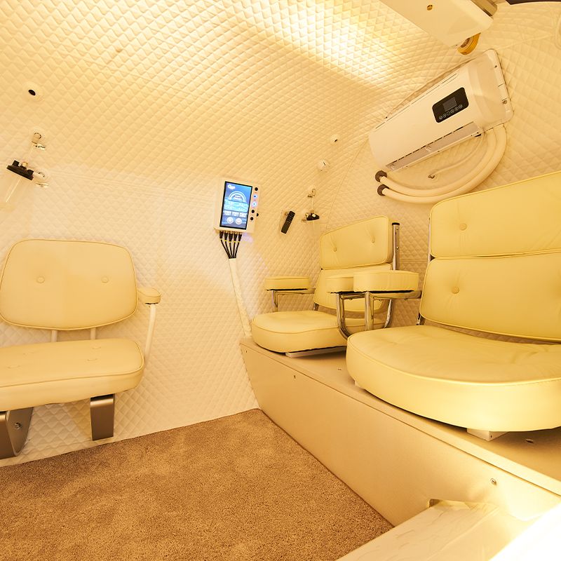 Macy-Pan HE5000 Mini 2.0 ATA Hard Shell Hyperbaric Chamber