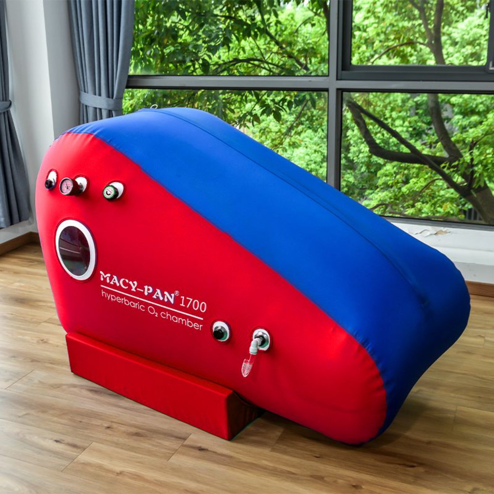 Macy-Pan ST1700  1.5 ATA Soft Sitting Hyperbaric Chamber