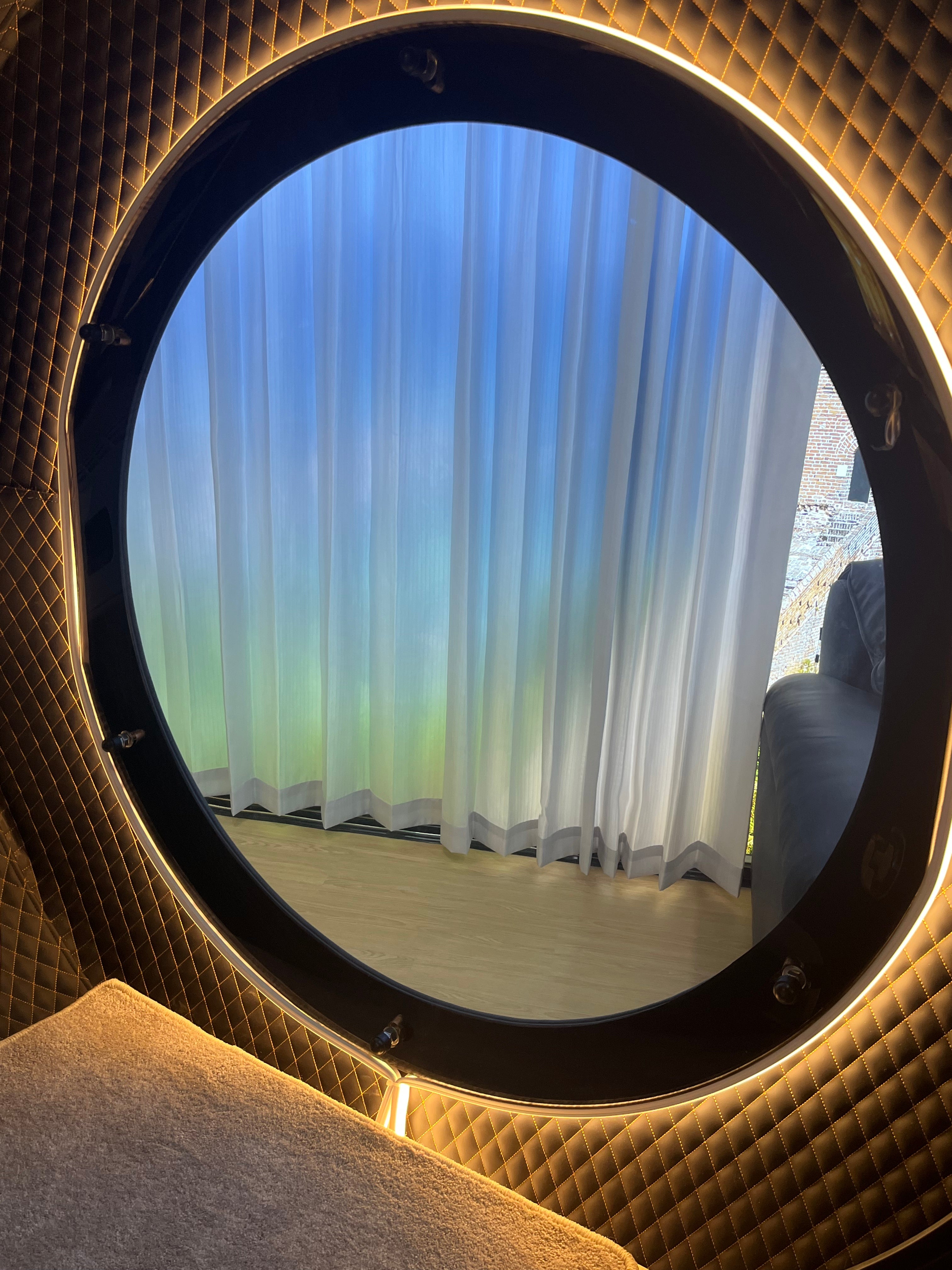 MP HE5000-Diamond  2.0 ATA Hard Shell Hyperbaric Chamber