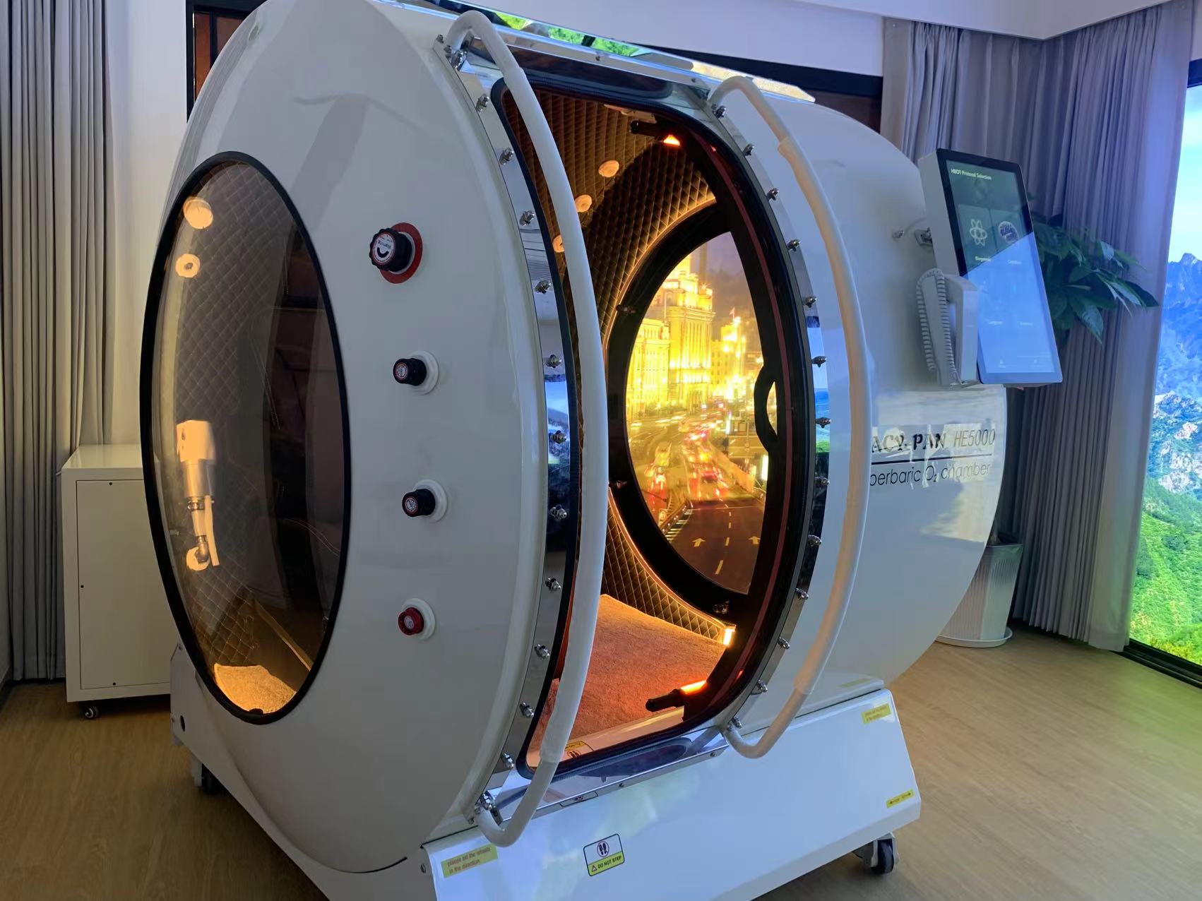 MP HE5000-Diamond  2.0 ATA Hard Shell Hyperbaric Chamber