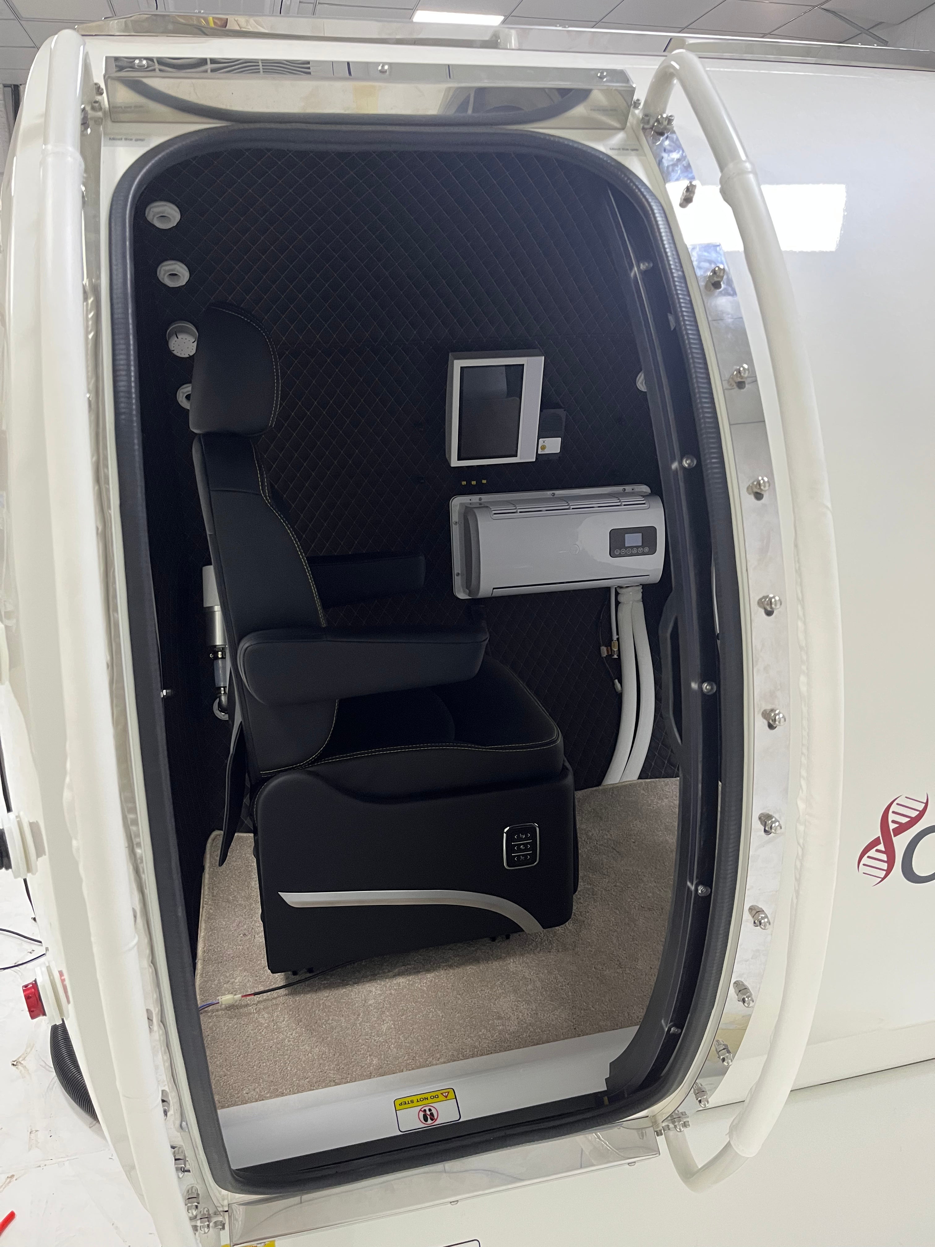 MP HE5000-Diamond  2.0 ATA Hard Shell Hyperbaric Chamber