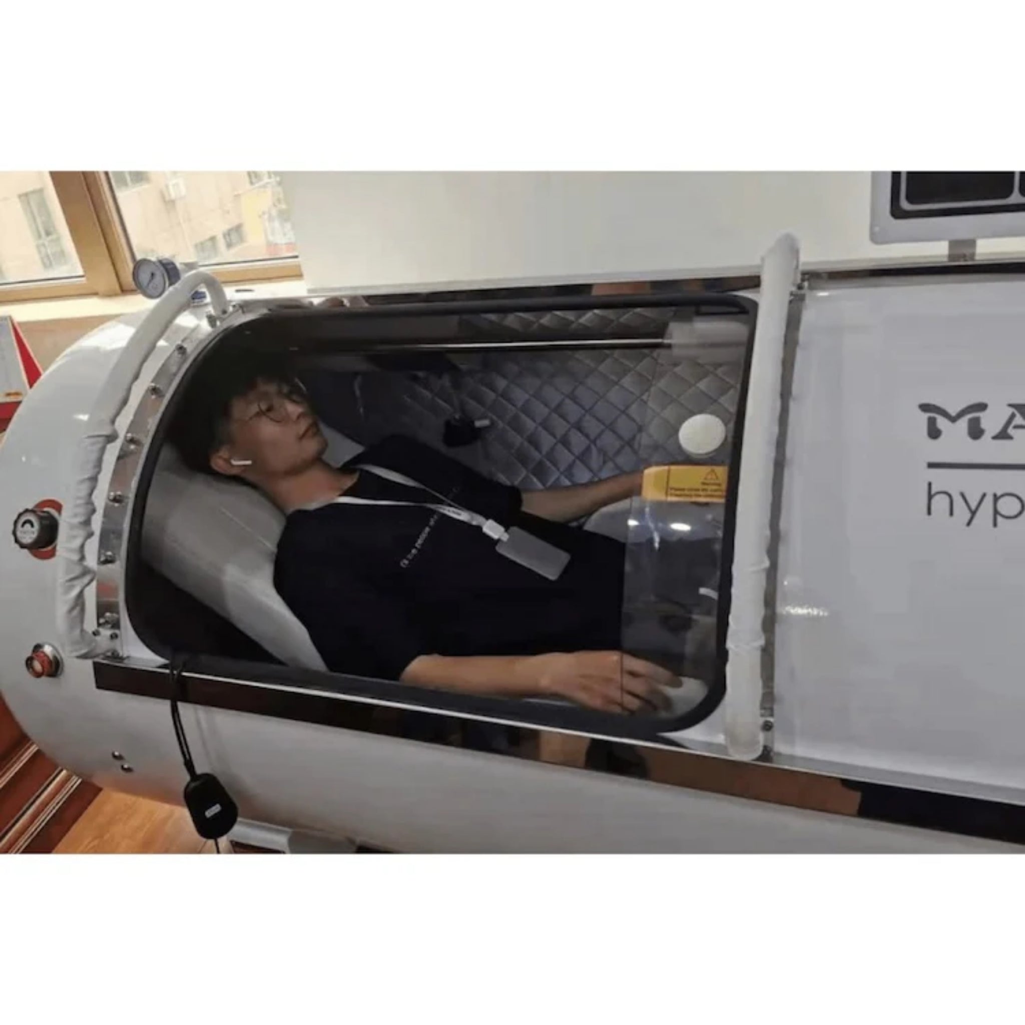 Macy-Pan HP2202-90 2.0 ATA Hard Shell Hyperbaric Chamber