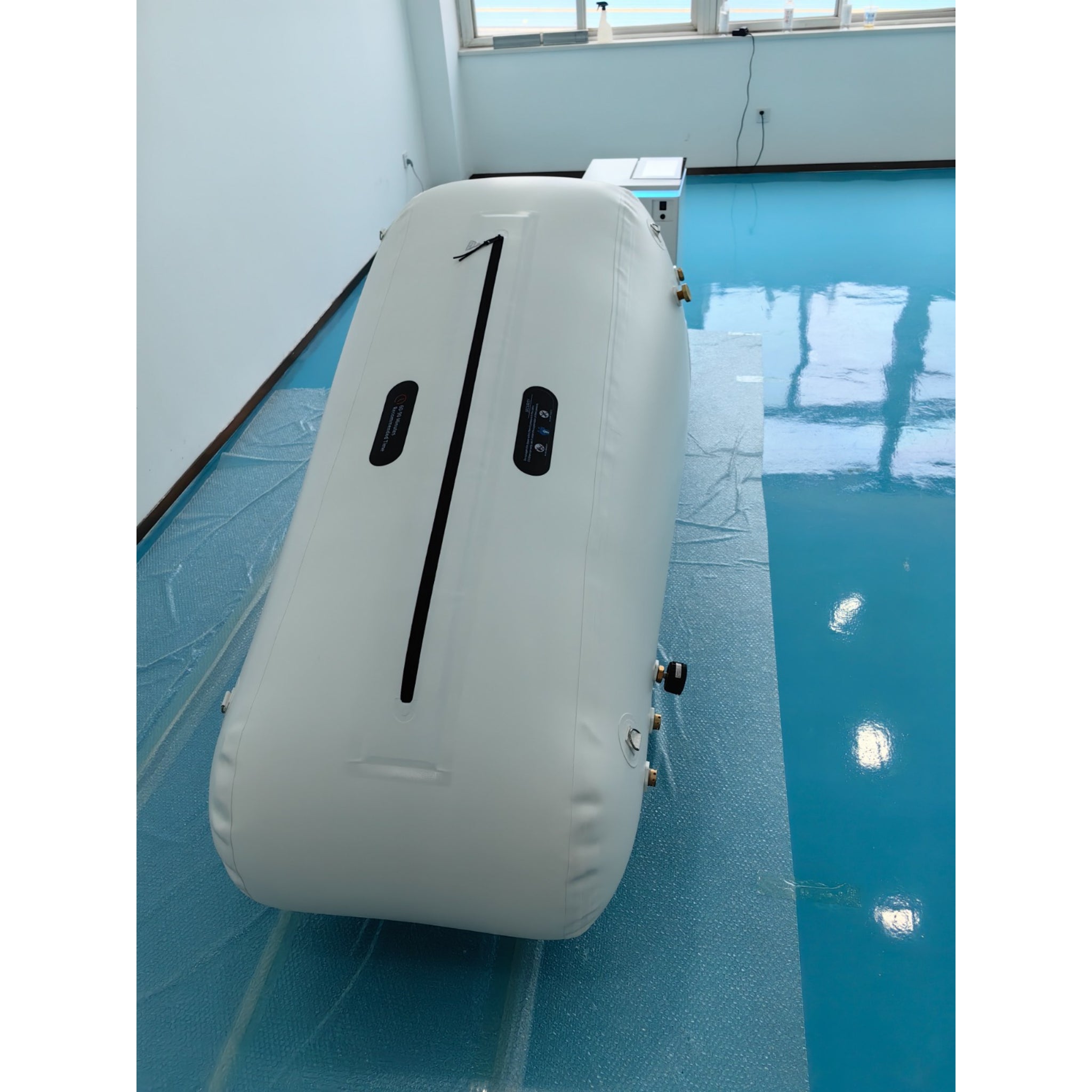Oxy Air 1.5 ATA RZT-01  Seated Chamber