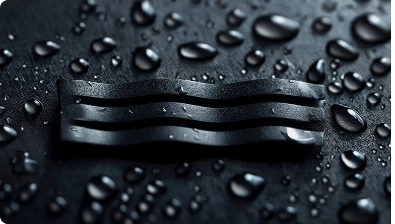 Describes the appearance of the image