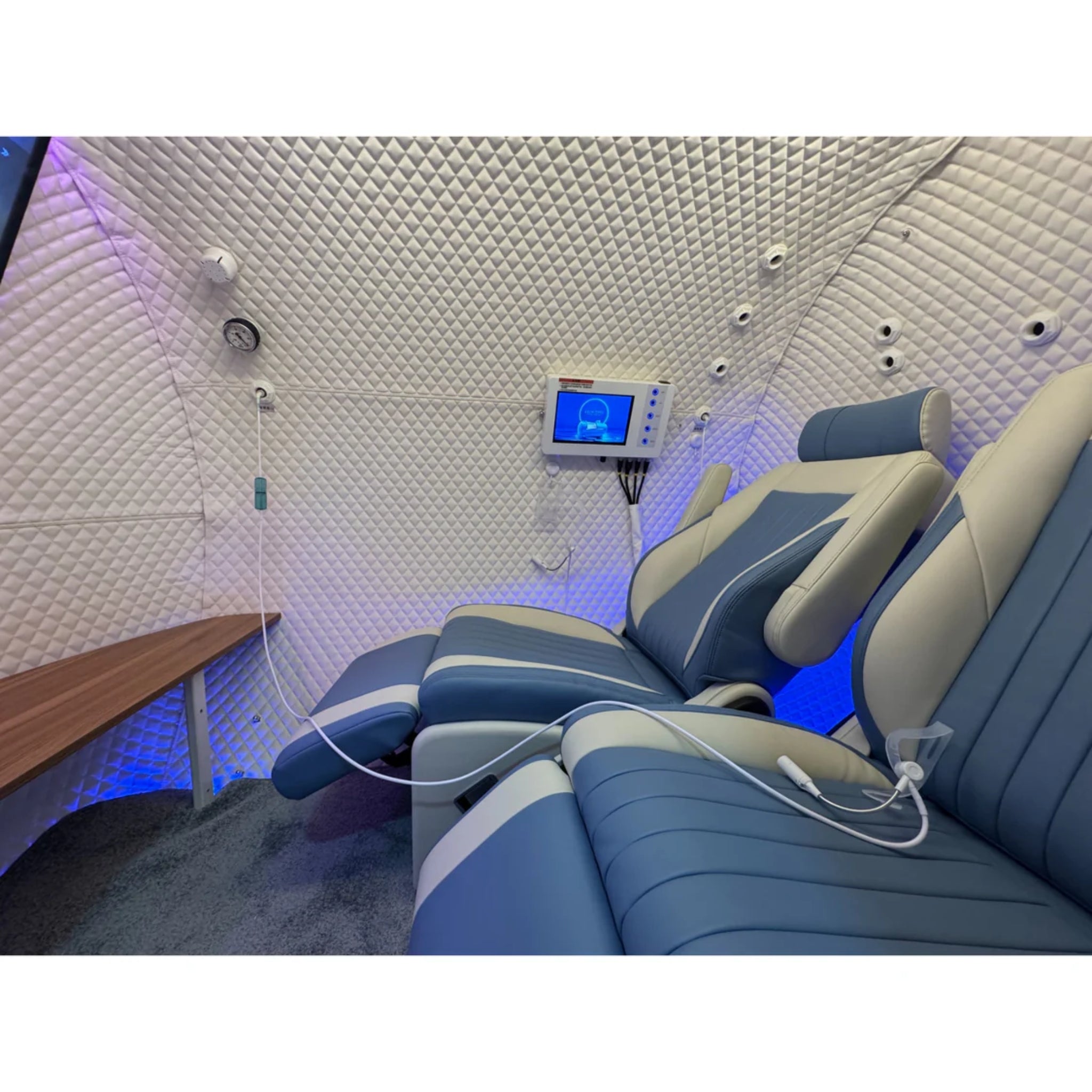 Macy-Pan HE5000 2.0 ATA Hard Shell Hyperbaric Chamber